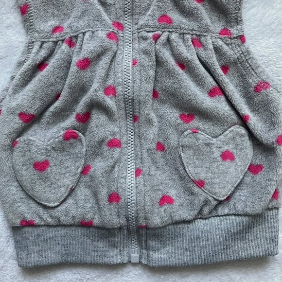 Carter’s Baby Vest Size 6M | GUC Grey Fleece Heart Print Sleeveless Jacket - Picture 5 of 16